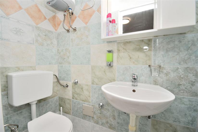 Room S1, for 2 persons