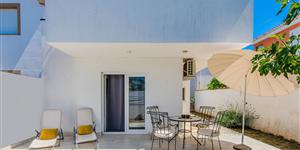 House - Slatina - island Vir