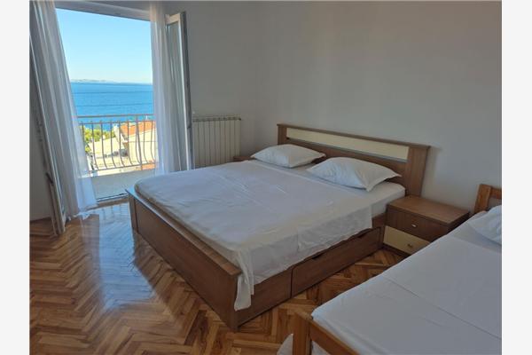 Apartment A2, for 8 persons