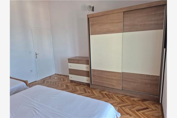 Apartment A2, for 8 persons
