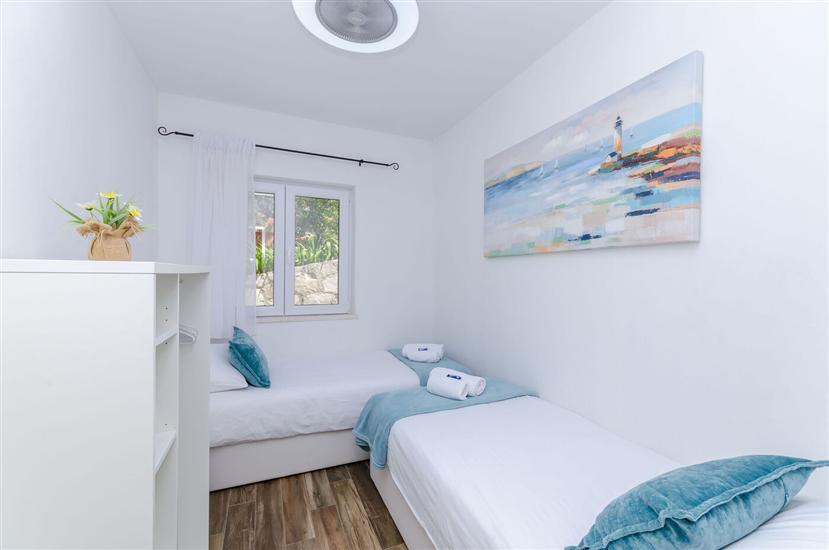 House K1, for 5 persons