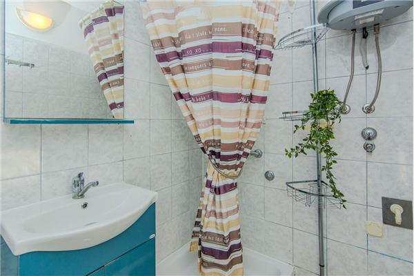 Apartment A2, for 3 persons