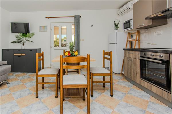 Apartment A2, for 3 persons