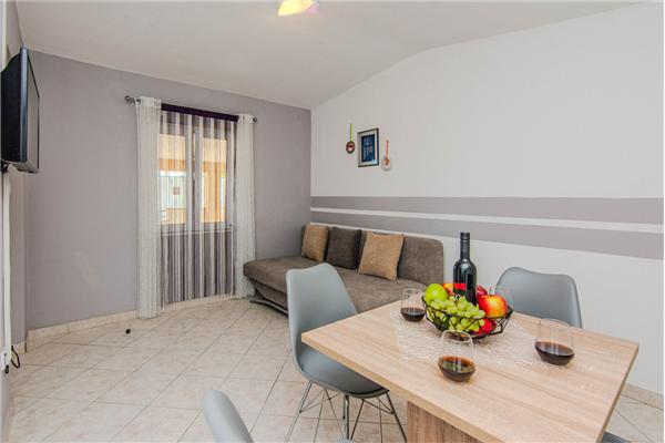 Apartment A4, for 3 persons