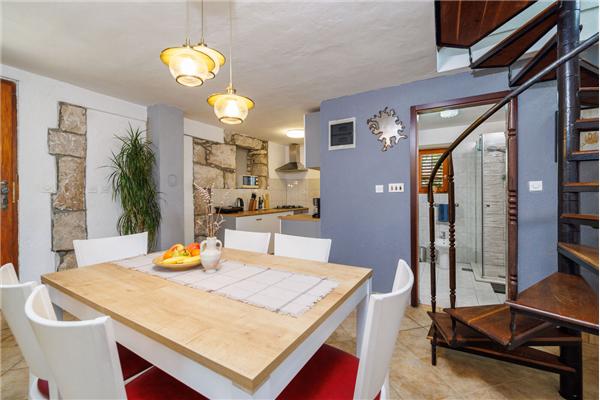 Apartment A1, for 6 persons