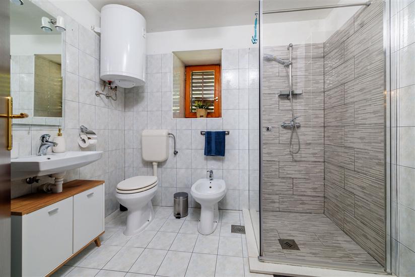 Apartment A1, for 6 persons