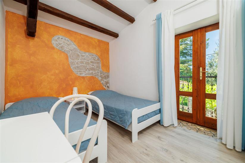 Apartment A1, for 6 persons