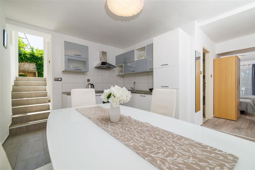 Apartment A1, for 3 persons