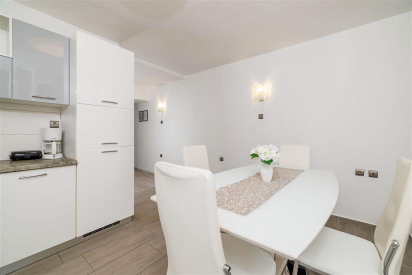 Apartment A1, for 3 persons