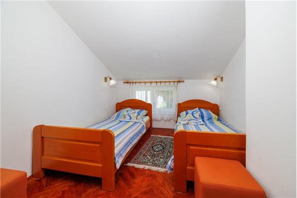 Apartment A2, for 4 persons