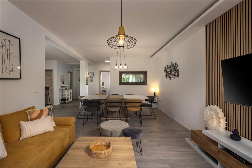 House K1, for 8 persons