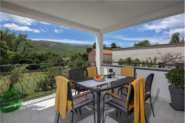 House K1, for 8 persons