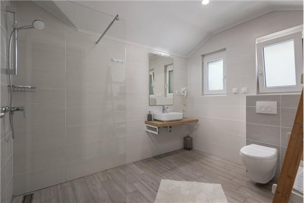 House K1, for 8 persons