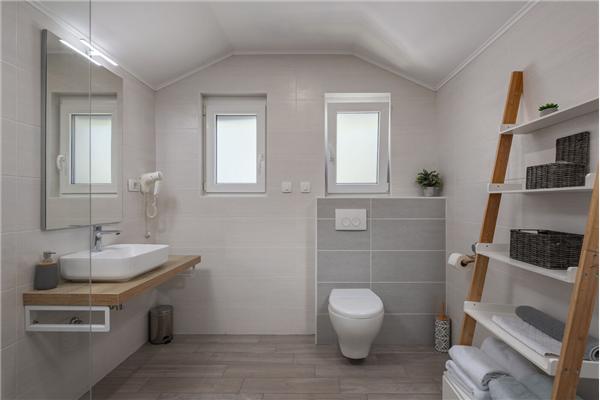 House K1, for 8 persons