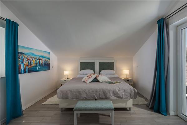 House K1, for 8 persons