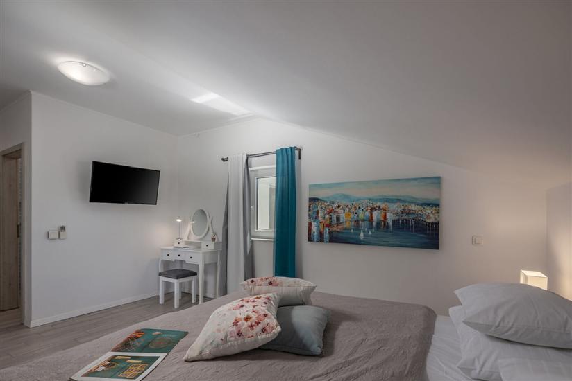 House K1, for 8 persons