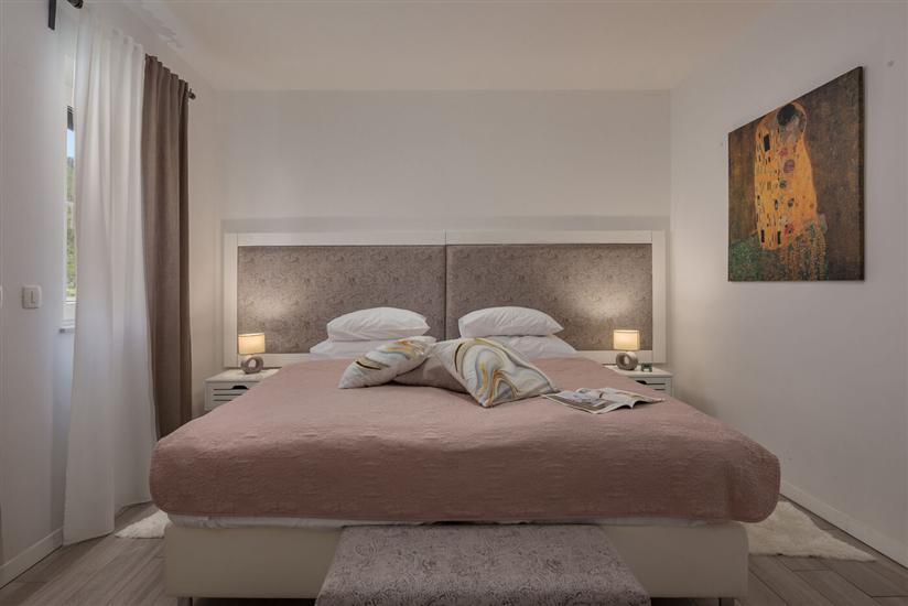 House K1, for 8 persons