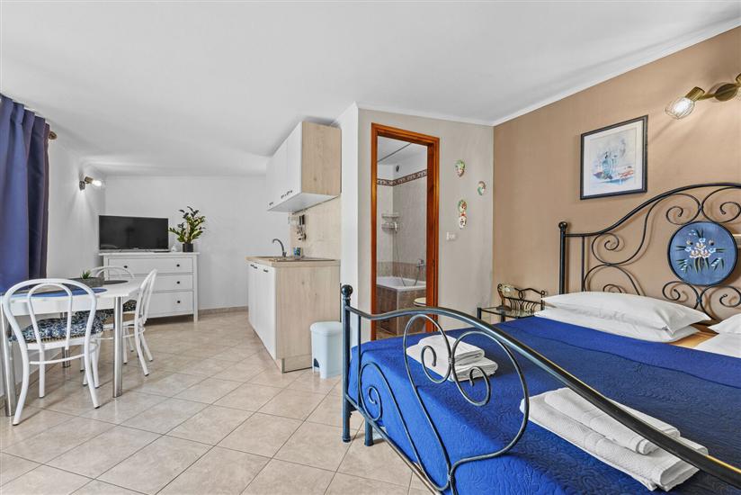 Apartment A2, for 2 persons