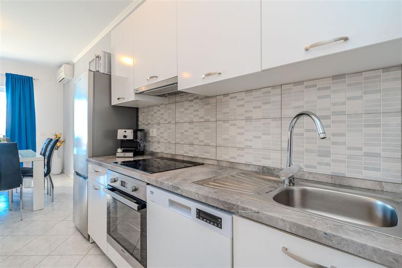 Apartment A3, for 6 persons