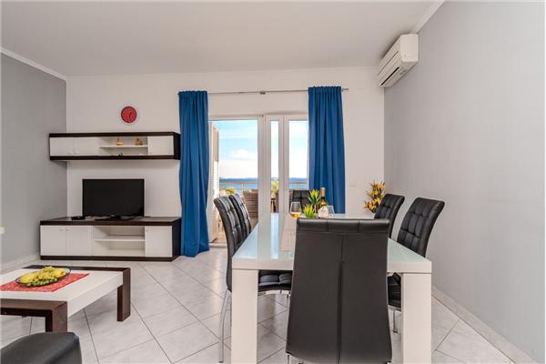 Apartment A3, for 6 persons