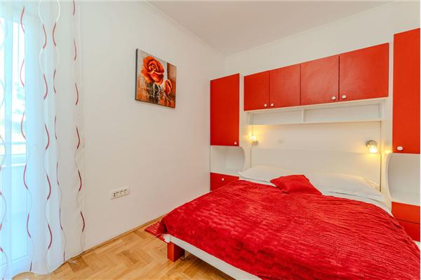 Apartment A4, for 6 persons