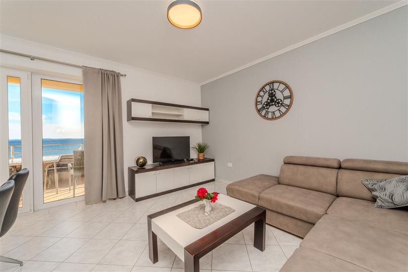 Apartment A6, for 6 persons