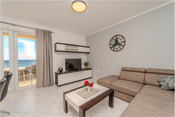 Apartment A6, for 6 persons