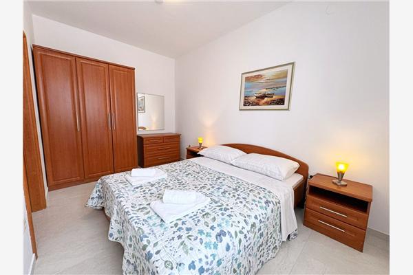 Apartment A2, for 4 persons