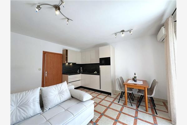 Apartment A4, for 4 persons