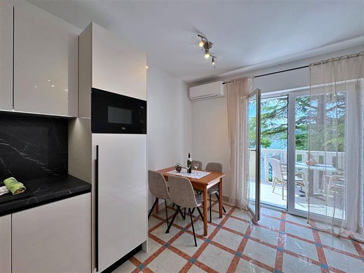 Apartment A4, for 4 persons