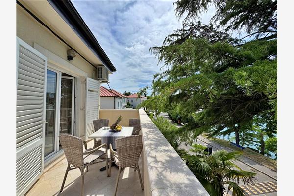 Apartment A4, for 4 persons