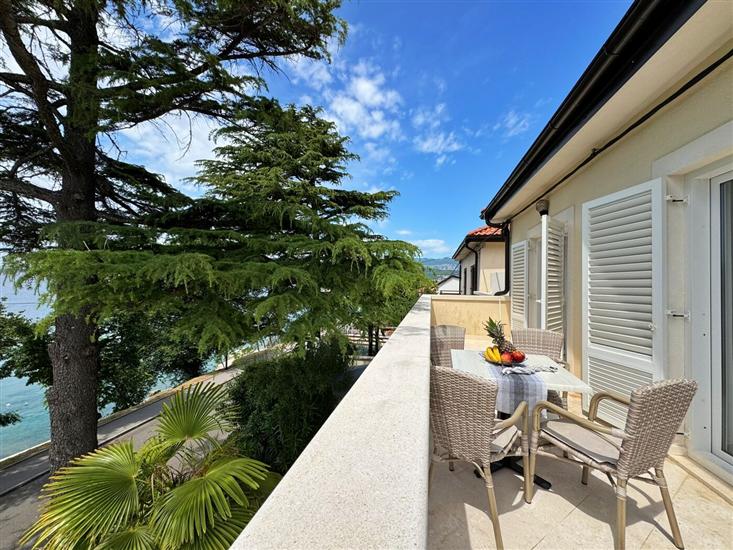 Apartment A4, for 4 persons