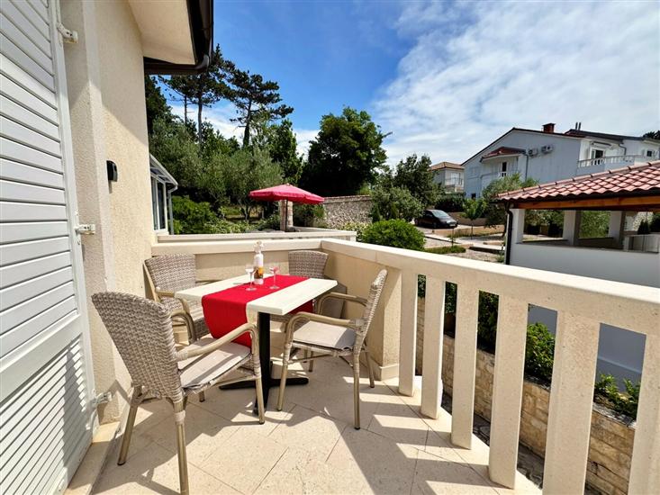 Apartment A5, for 4 persons