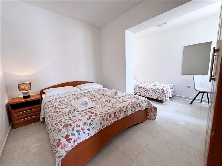 Apartment A5, for 4 persons