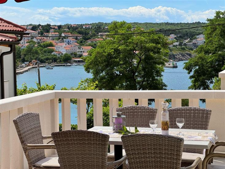 Apartment A6, for 5 persons