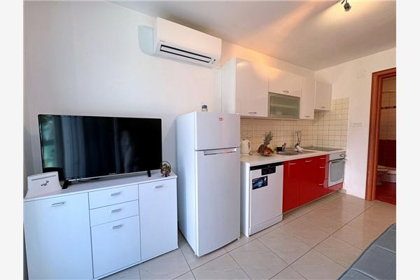 Apartment A6, for 5 persons