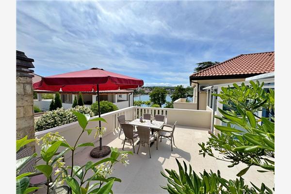 Apartment A6, for 5 persons