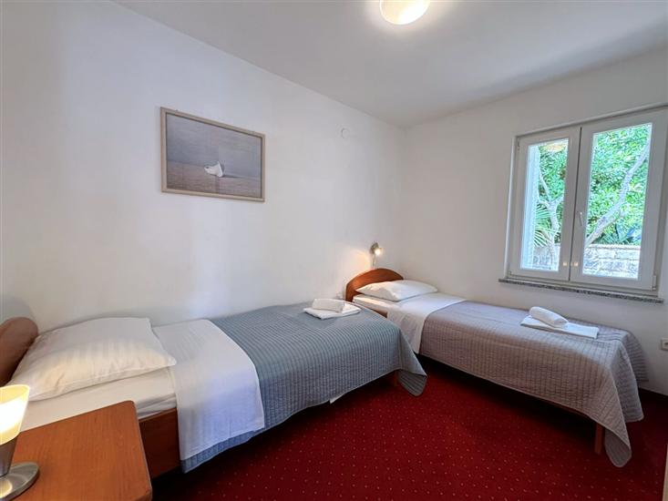 Apartment A6, for 5 persons