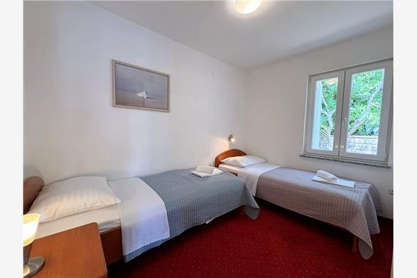 Apartment A6, for 5 persons