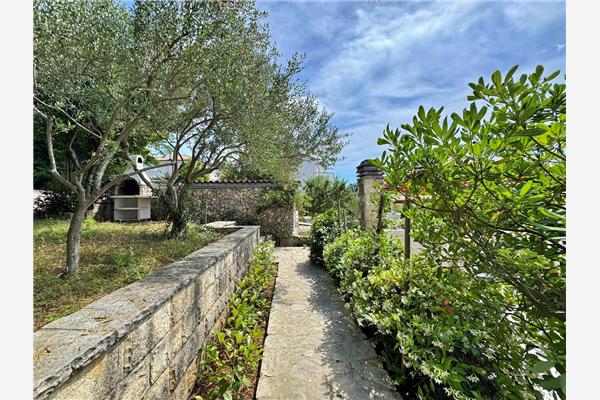 Apartment A6, for 5 persons