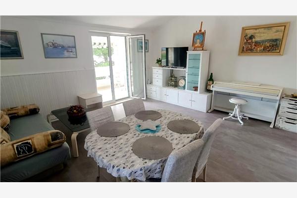 Apartment A4, for 3 persons