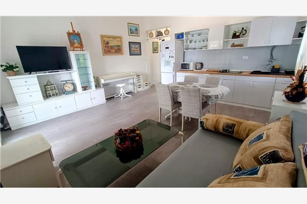 Apartment A4, for 3 persons