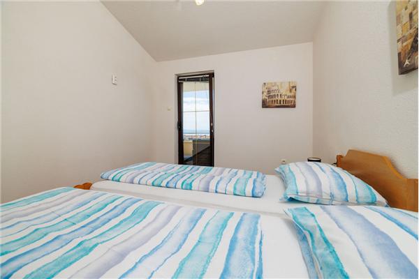 Apartment A1, for 6 persons