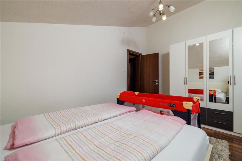 Apartment A1, for 6 persons