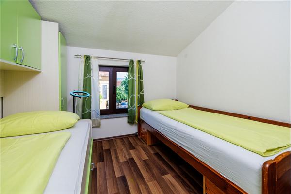 Apartment A1, for 6 persons