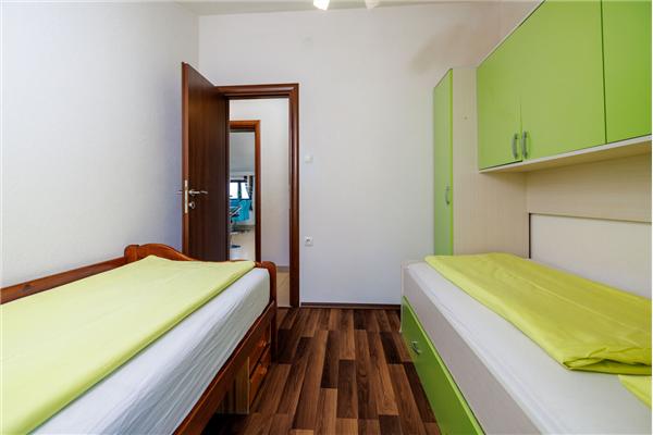 Apartment A1, for 6 persons