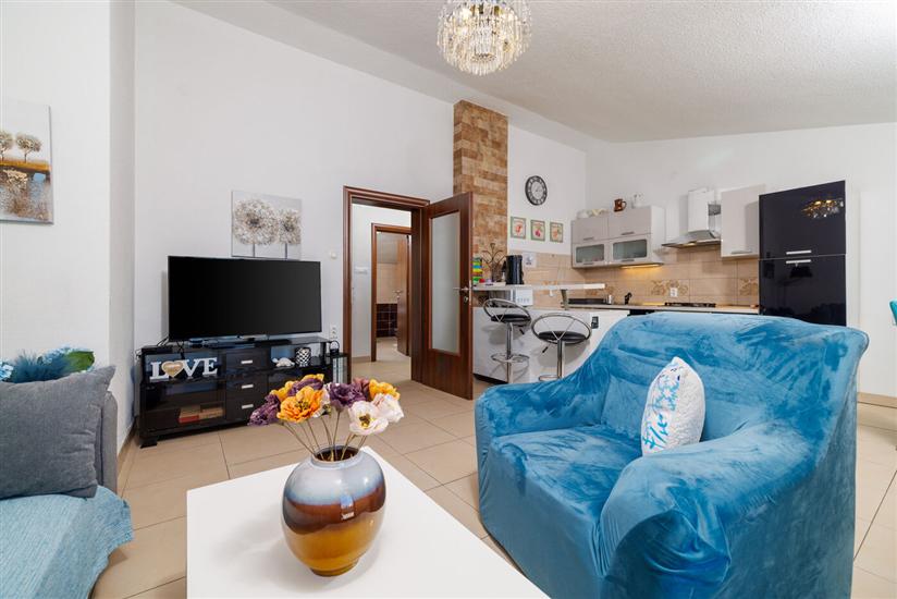 Apartment A1, for 6 persons