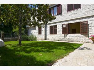 Apartments Njivice Rosulje Njivice - island Krk, Size 50.00 m2, Airline distance to the sea 50 m