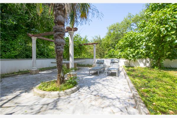 Apartment A1, for 5 persons