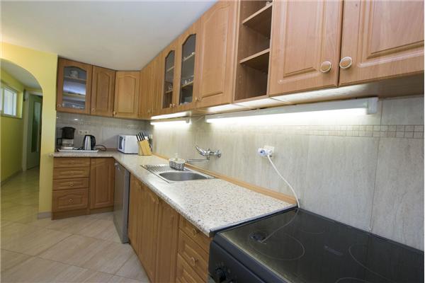 Apartment A1, for 5 persons